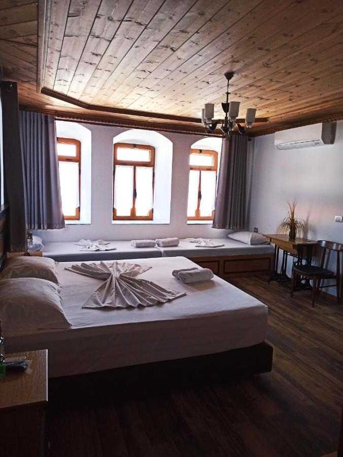 Boutique Hotel Praga Gjirokastër Exterior foto