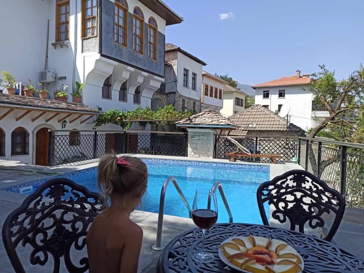 Boutique Hotel Praga Gjirokastër Exterior foto