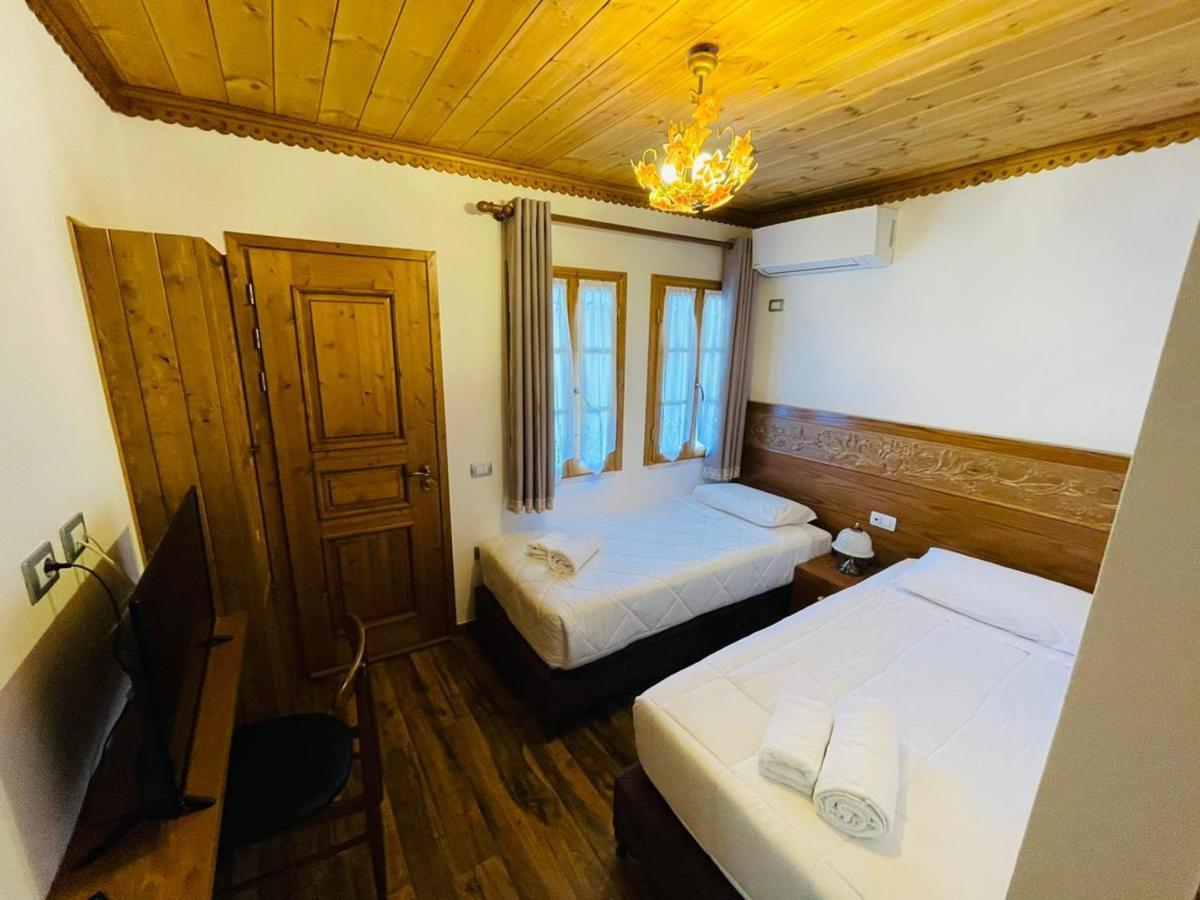 Boutique Hotel Praga Gjirokastër Exterior foto